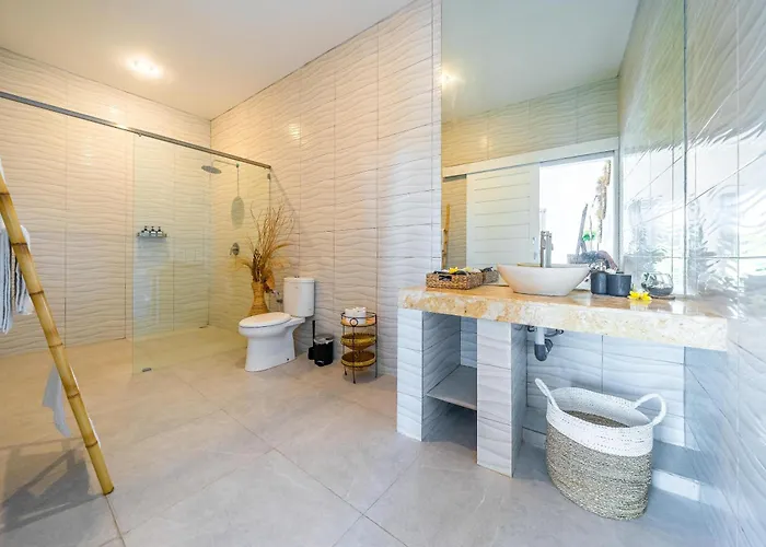 New 3br In Canggu